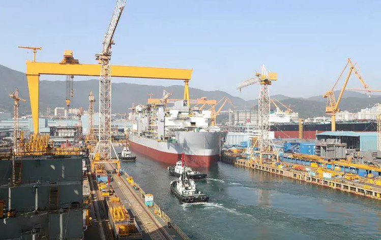 海域碼頭、散貨船跟蹤監(jiān)測攝像頭起到的作用